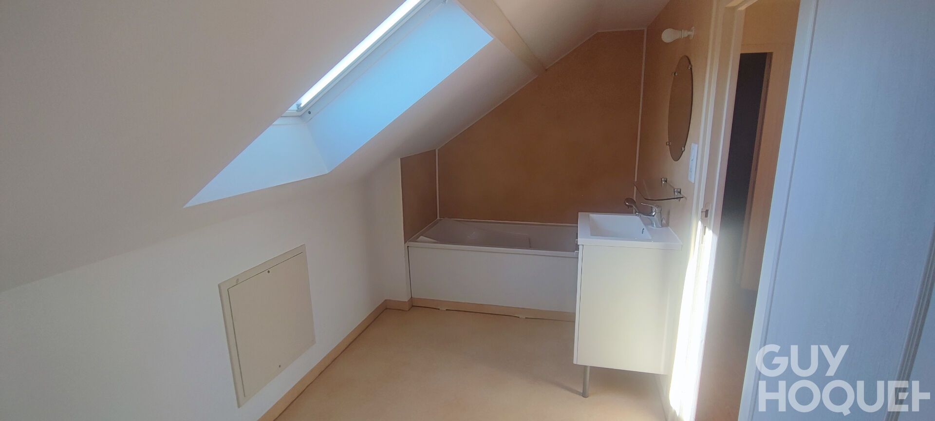 Maison à louer à Chateaudun - 5 pièces, 4 chambres