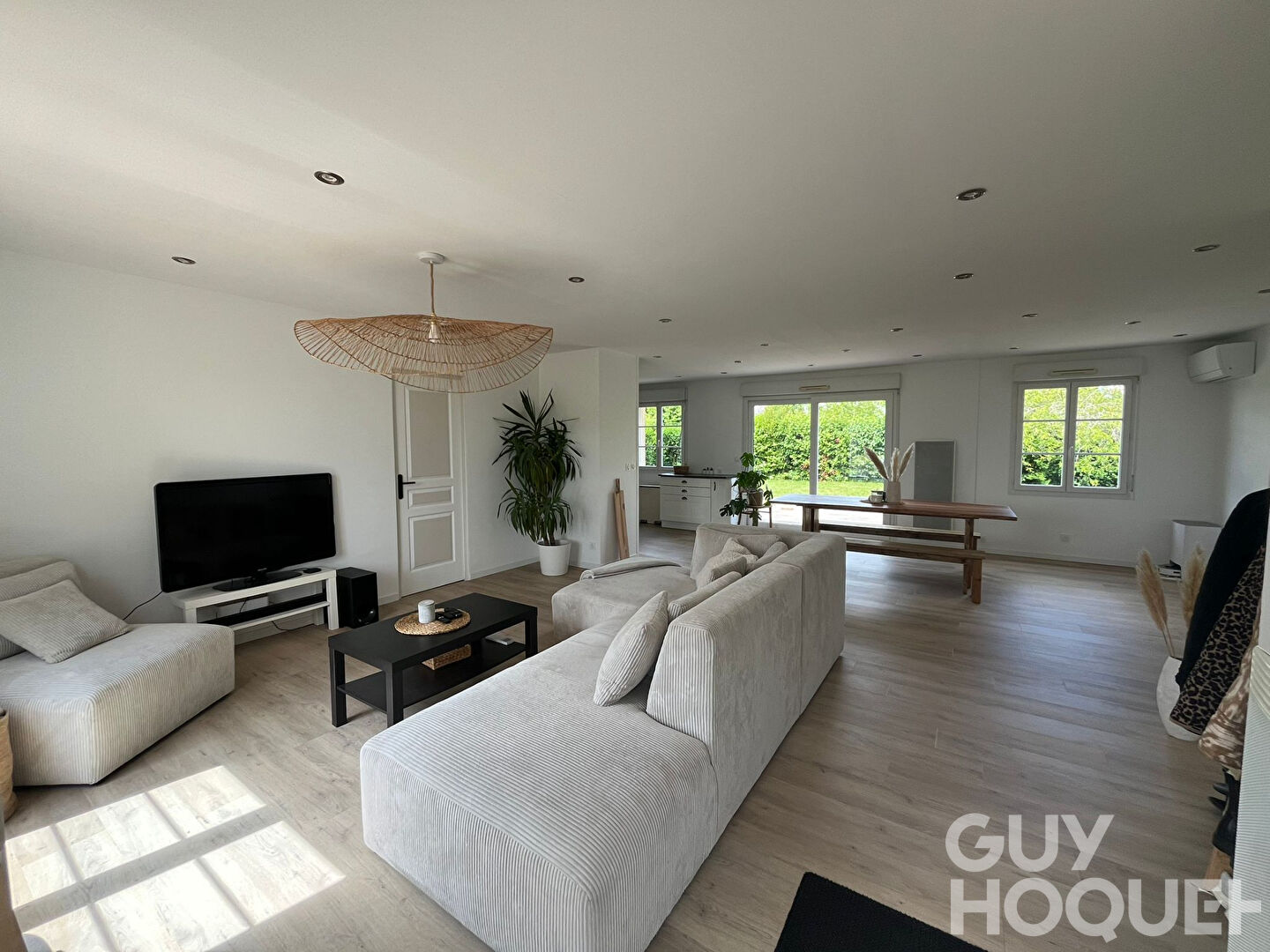 PAVILLON LUMINEUX 4 CHAMBRES PROCHE CHATEAUDUN