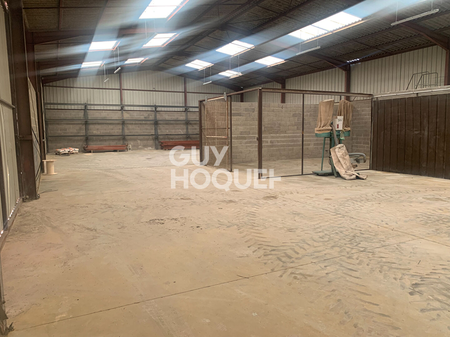 Local d'activité Chateaudun 267m2