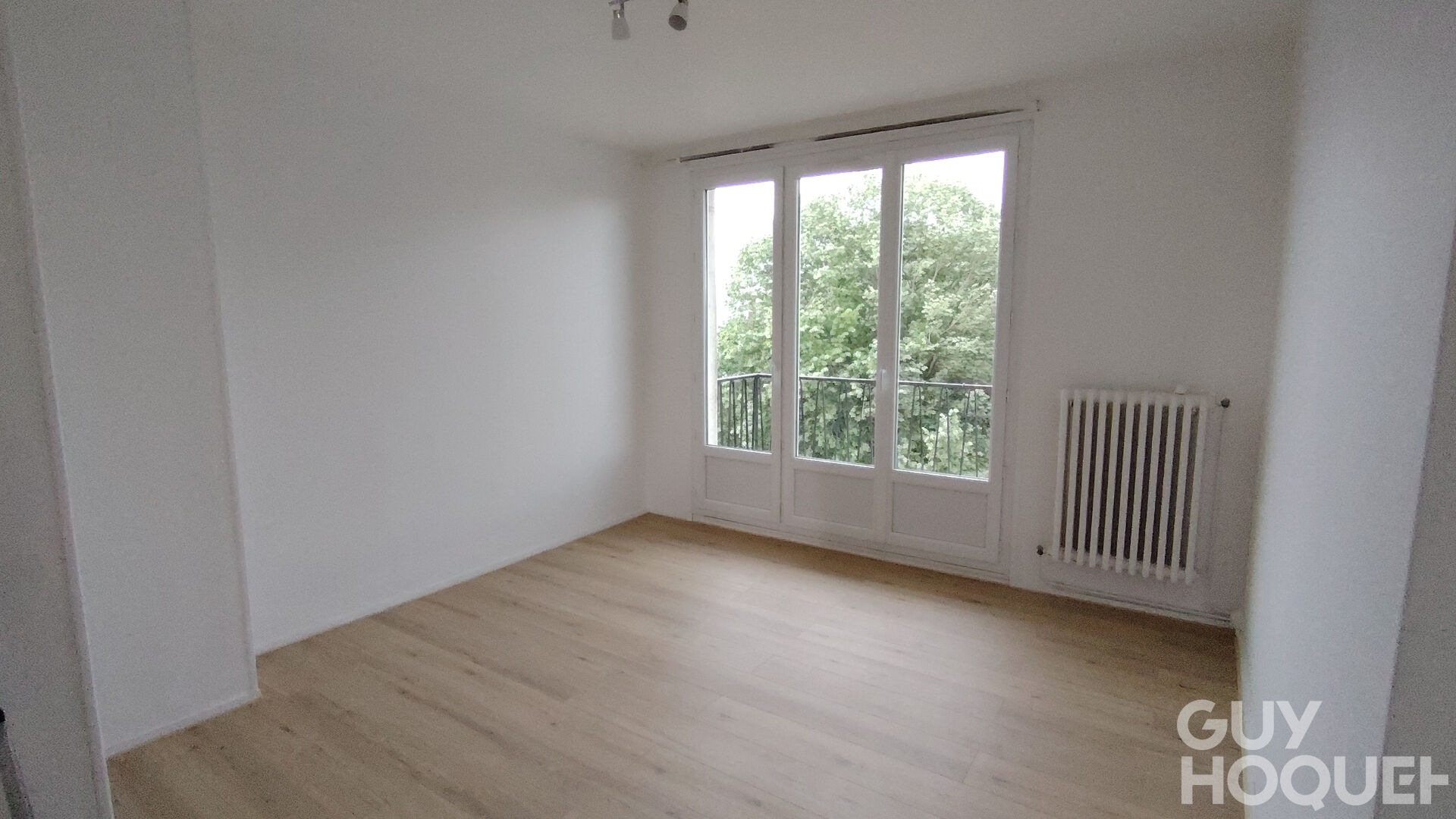 DISPONIBLE DE SUITE. Appartement 3 pièces de 55 m²