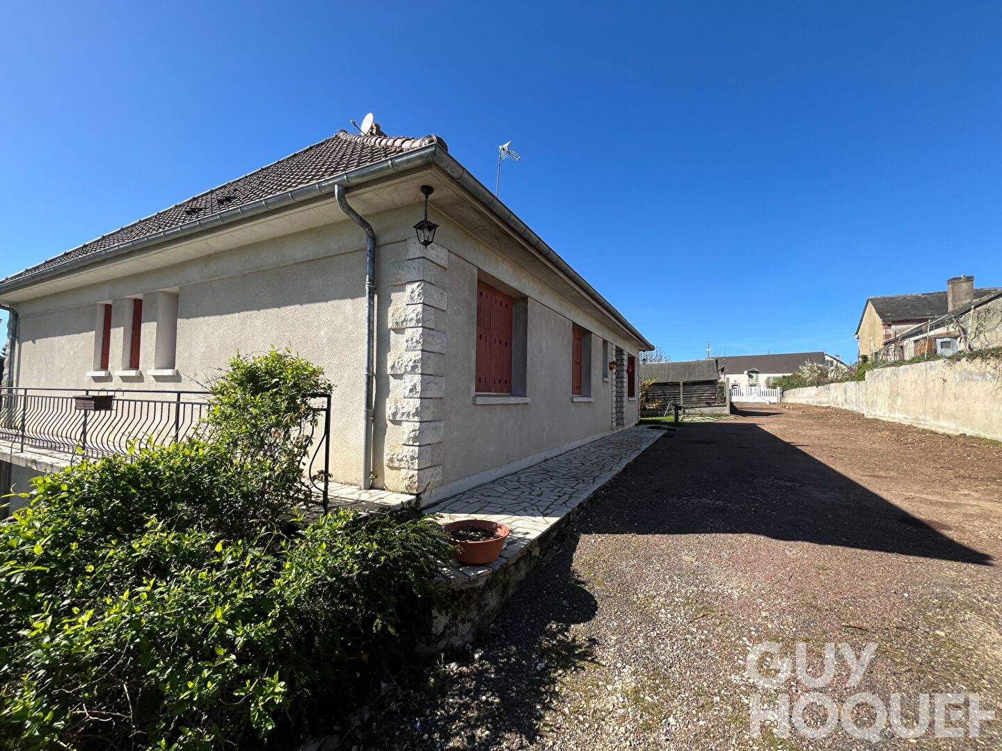 Pavillon 3 chambres à 10 minutes de CHATEAUDUN
