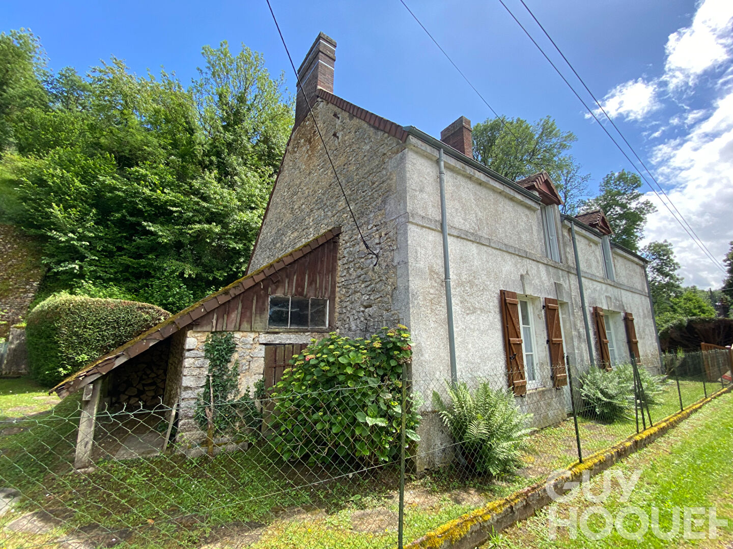 Ancien relais de charme avec terrain arboré et bord de Loir