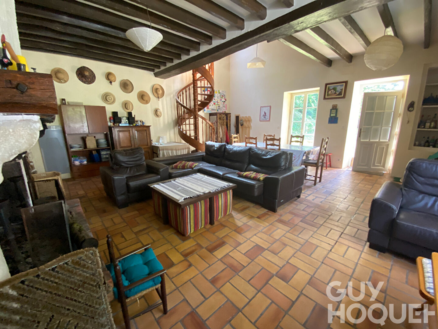 Ancien relais de charme avec terrain arboré et bord de Loir