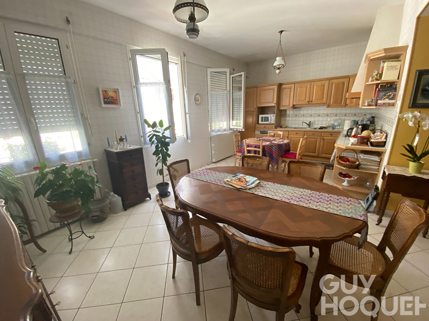 Châteaudun centre-ville Maison de ville avec 4 chambres, 42 m² de séjour