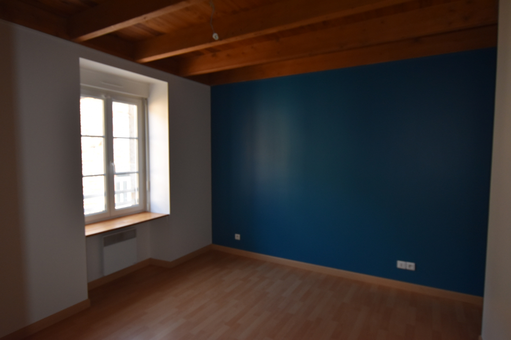 Appartement SAINT-BROLADRE 3 pièces 46.57 m²