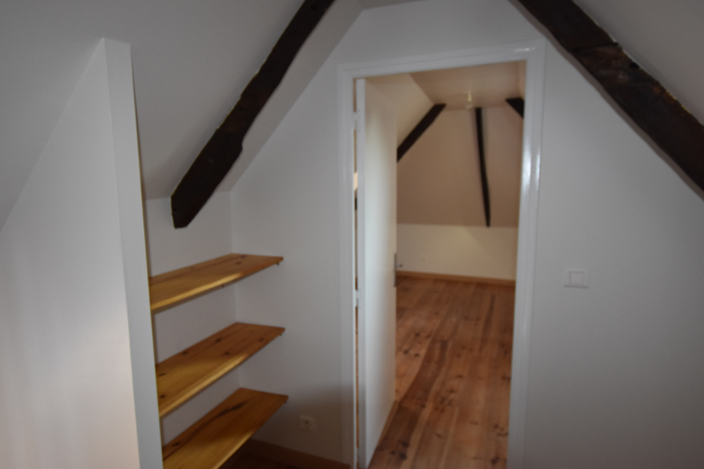 Appartement SAINT-BROLADRE 3 pièces 46.57 m²