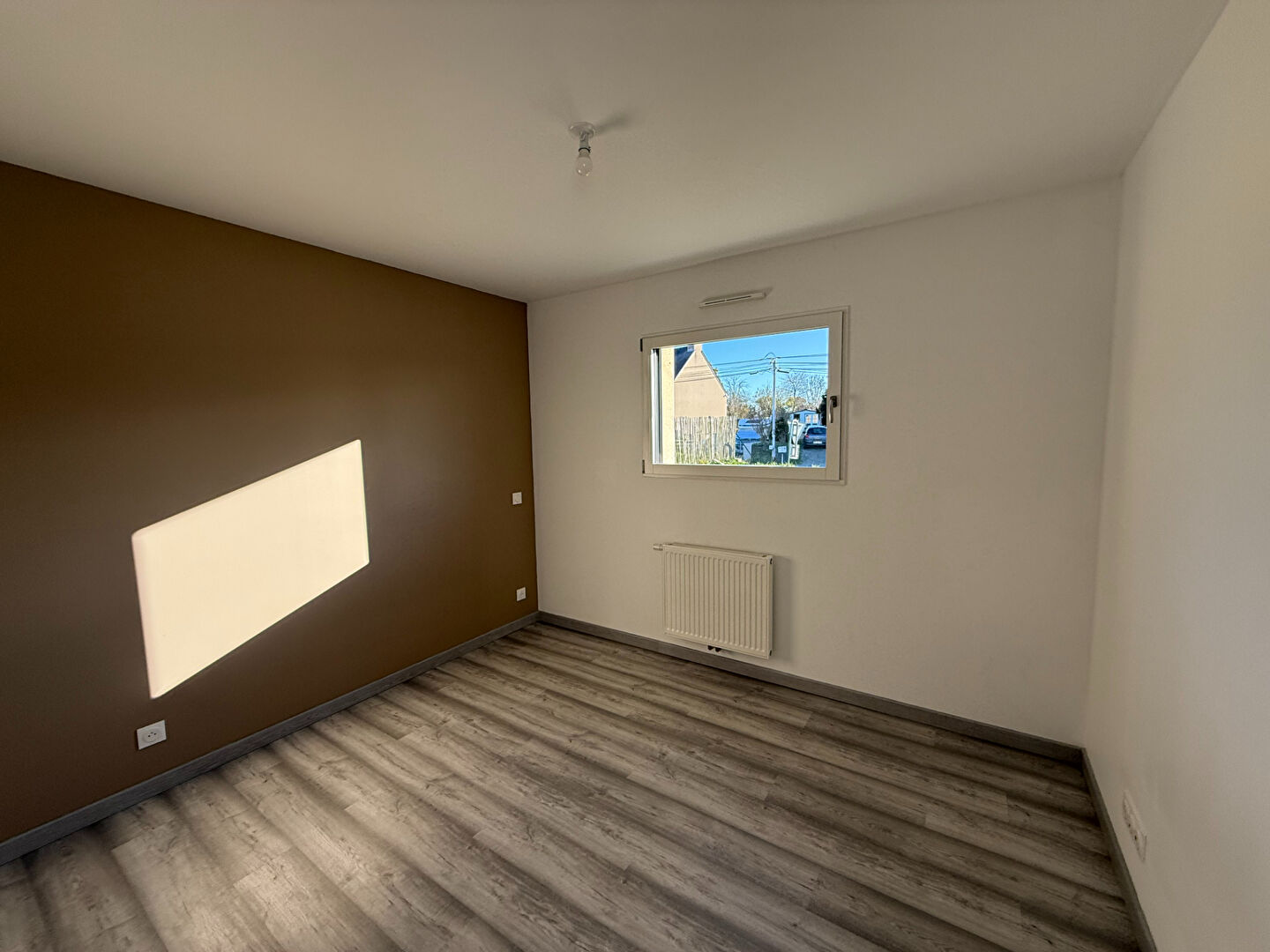 BAGUER-PICAN  -Exclusivité.