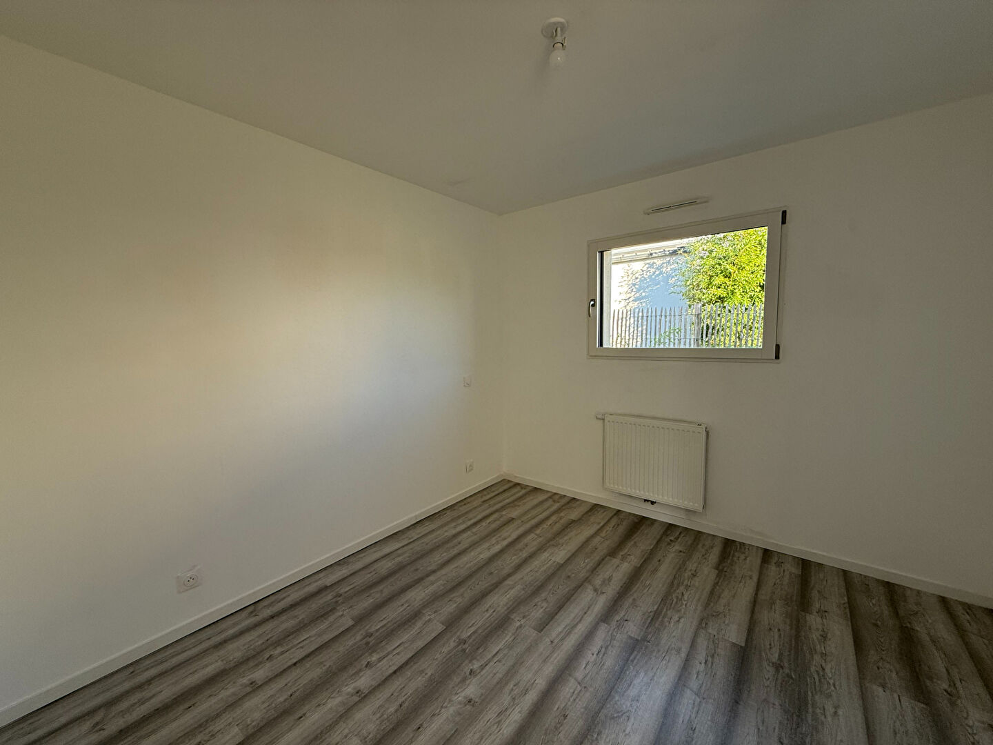 BAGUER-PICAN  -Exclusivité.