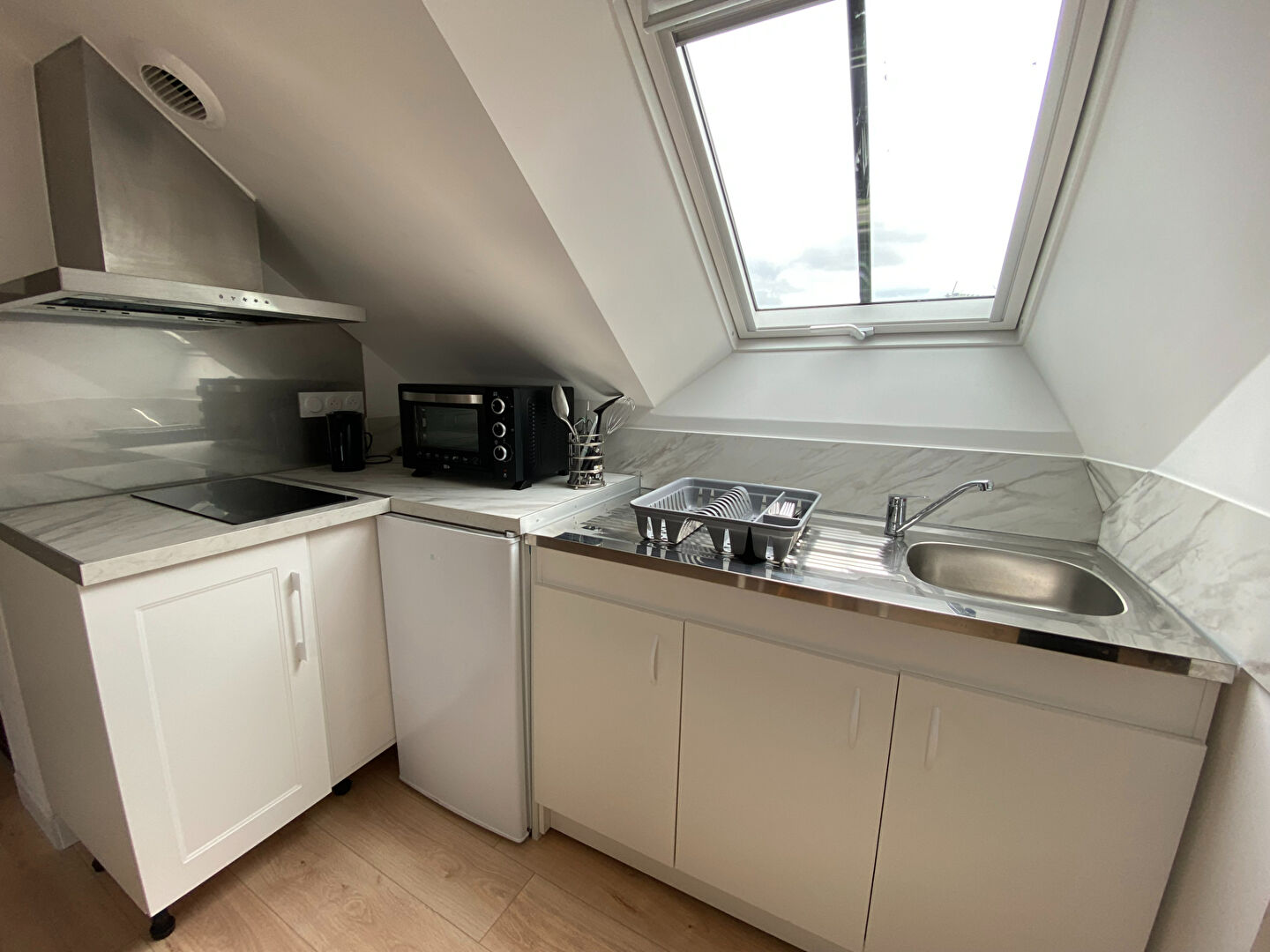 DOL DE BRETAGNE - Immeuble de rapport