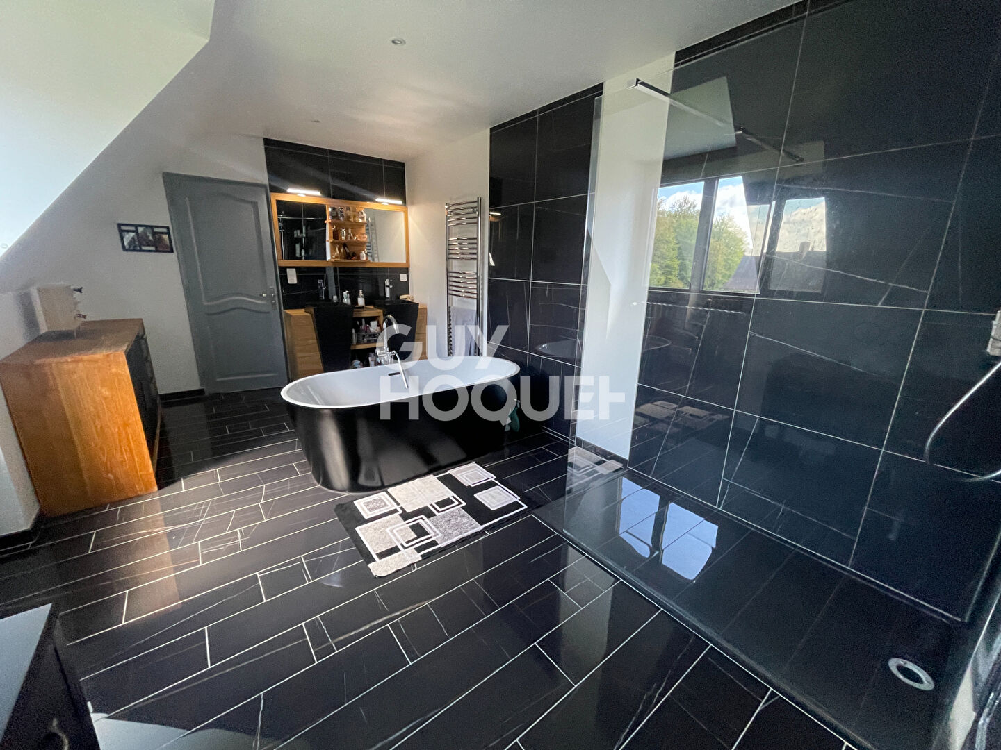 A 10 Minutes de DOL DE BRETAGNE