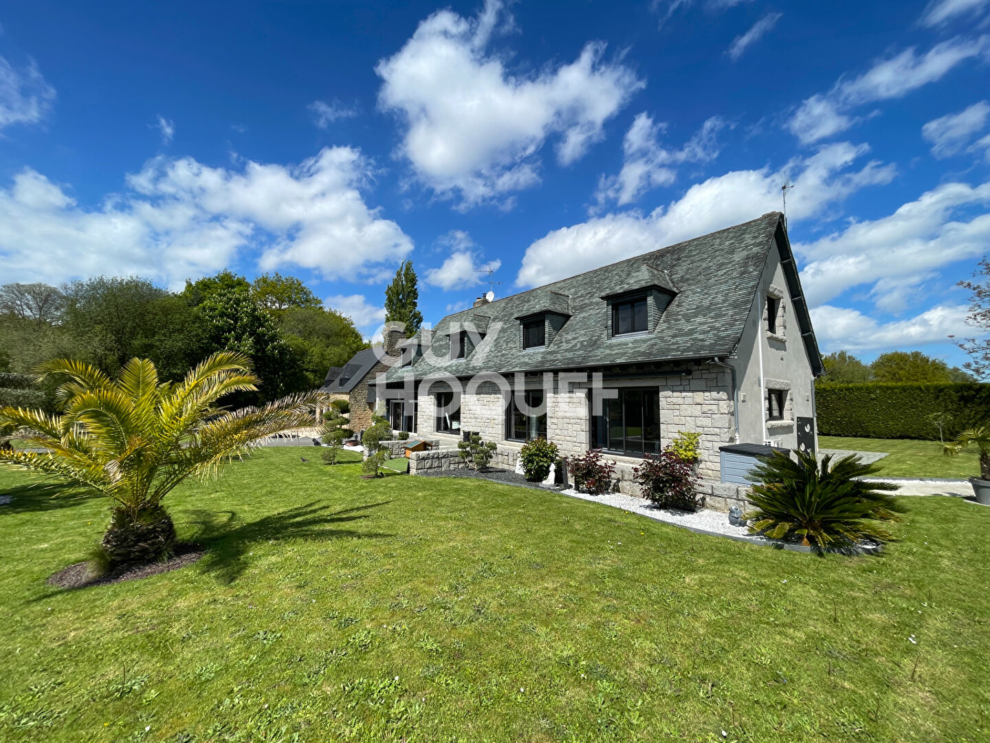 A 10 Minutes de DOL DE BRETAGNE