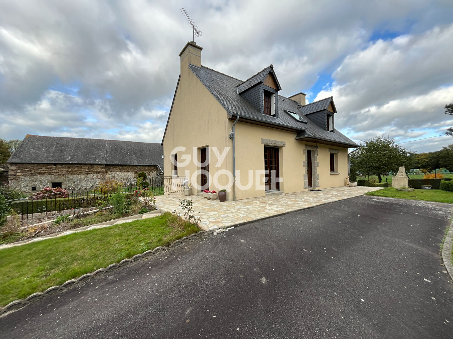 Maison Saint Broladre 6 pièce(s) 123 m2