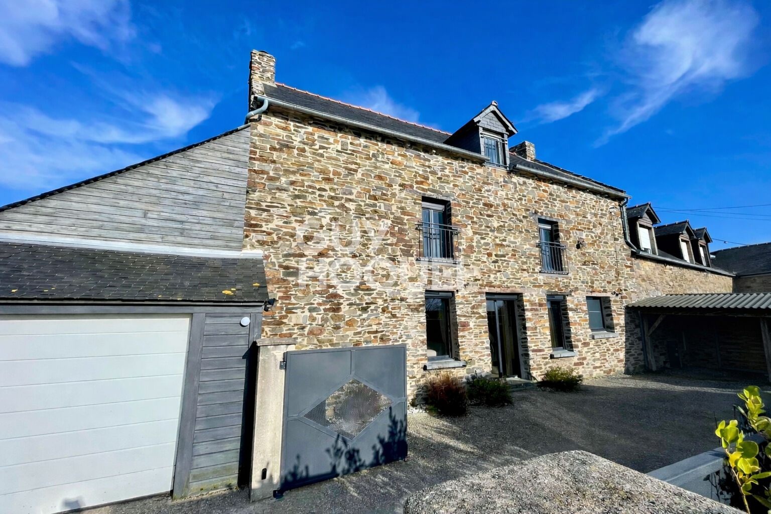 LA FRESNAIS - Exclusivité.