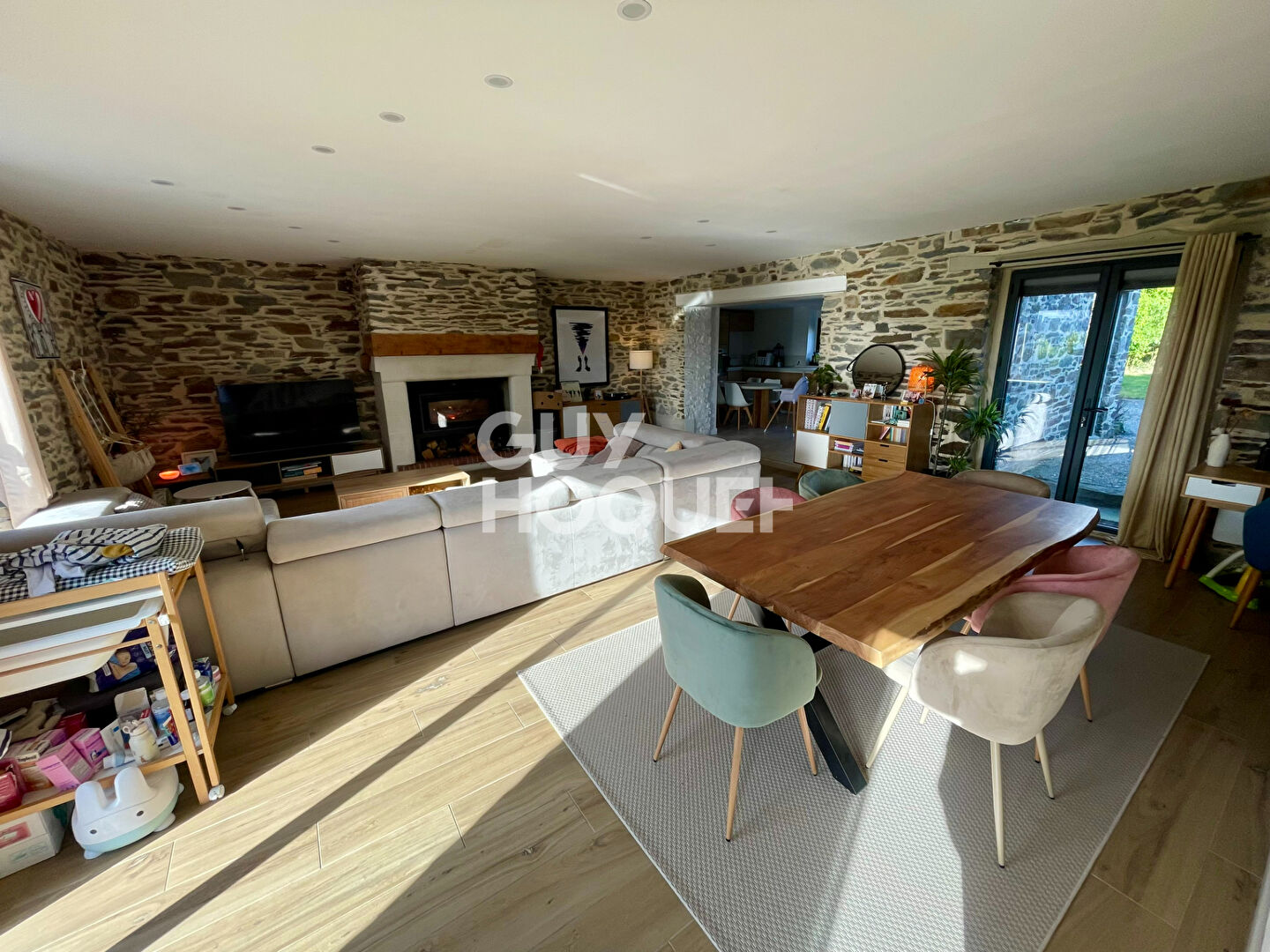 LA FRESNAIS - Exclusivité.