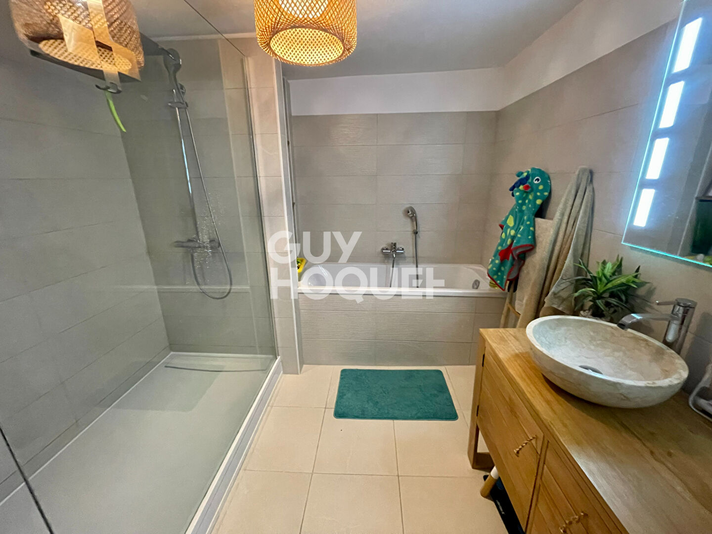 LA FRESNAIS - Exclusivité.