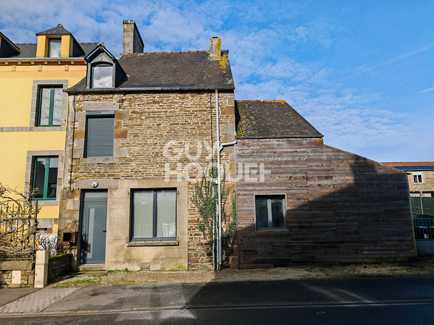 LA BOUSSAC - Exclusivité