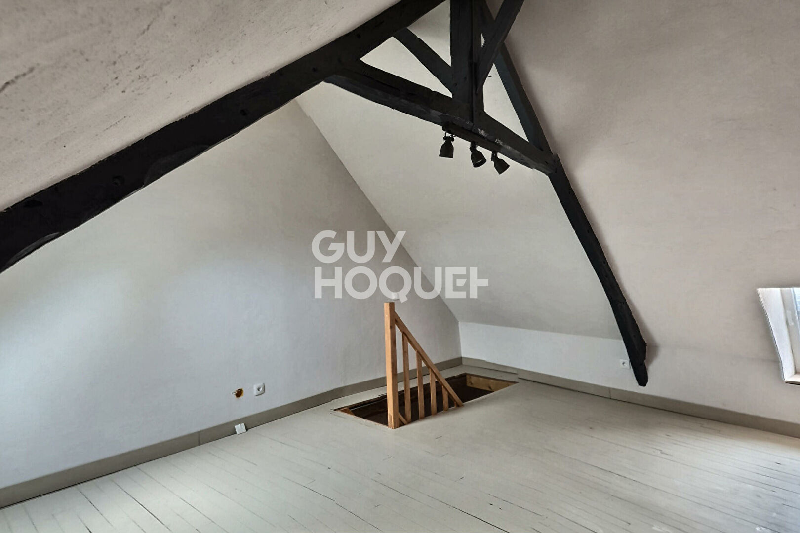 LA BOUSSAC - Exclusivité