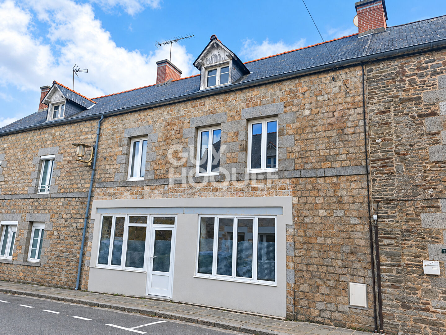 Maison 6 pièces 175 m² · à Pleine-Fougères · 175 m² · 91 000 €