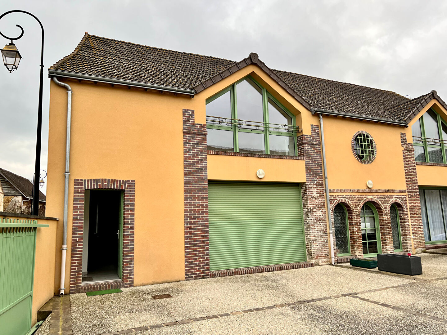 Maison avec terrasse et parking
