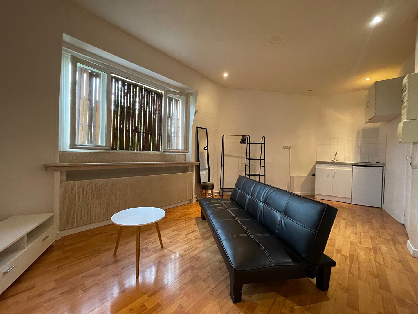 STUDIO toutes charges incluses