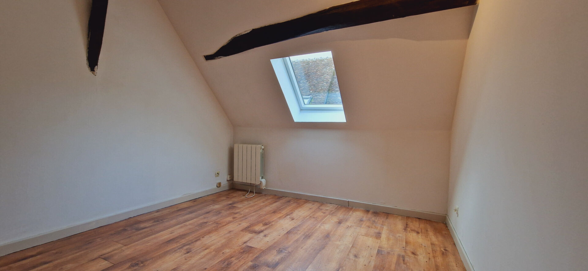 À vendre : Appartement 2 pièces à Châteauneuf-en-Thymerais