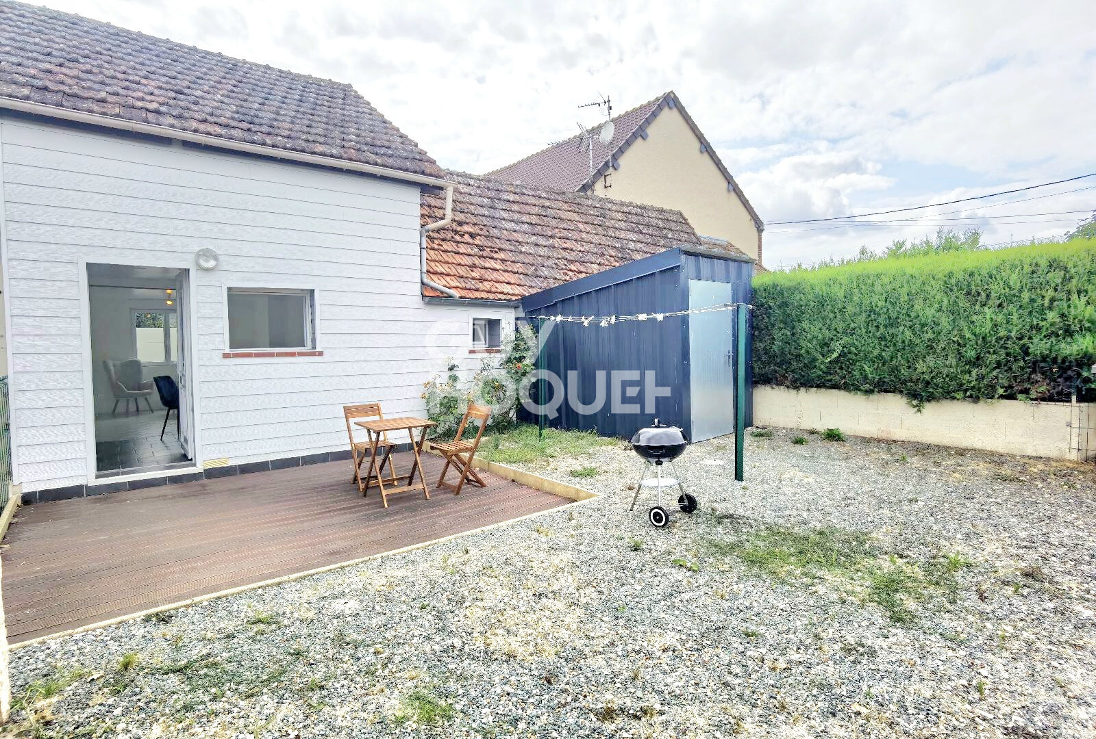 STUDIO AVEC JARDINET