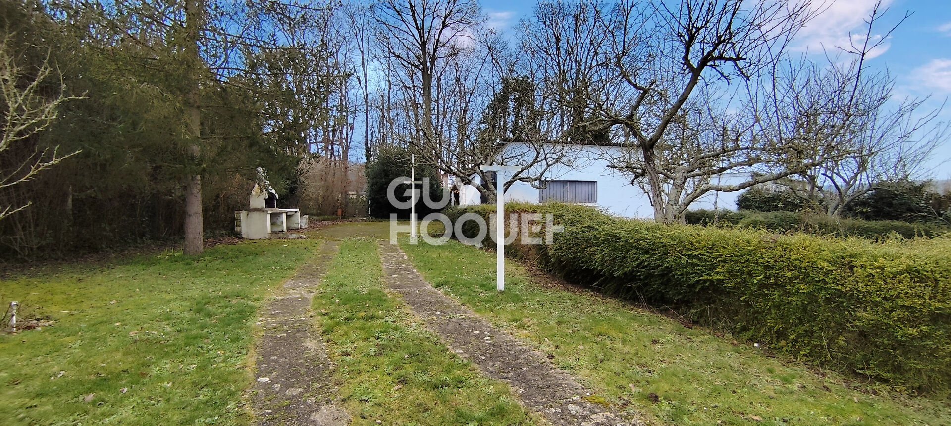 Charmante Maison à Vendre à Saulnières - Exclusivité Guy Hoquet!