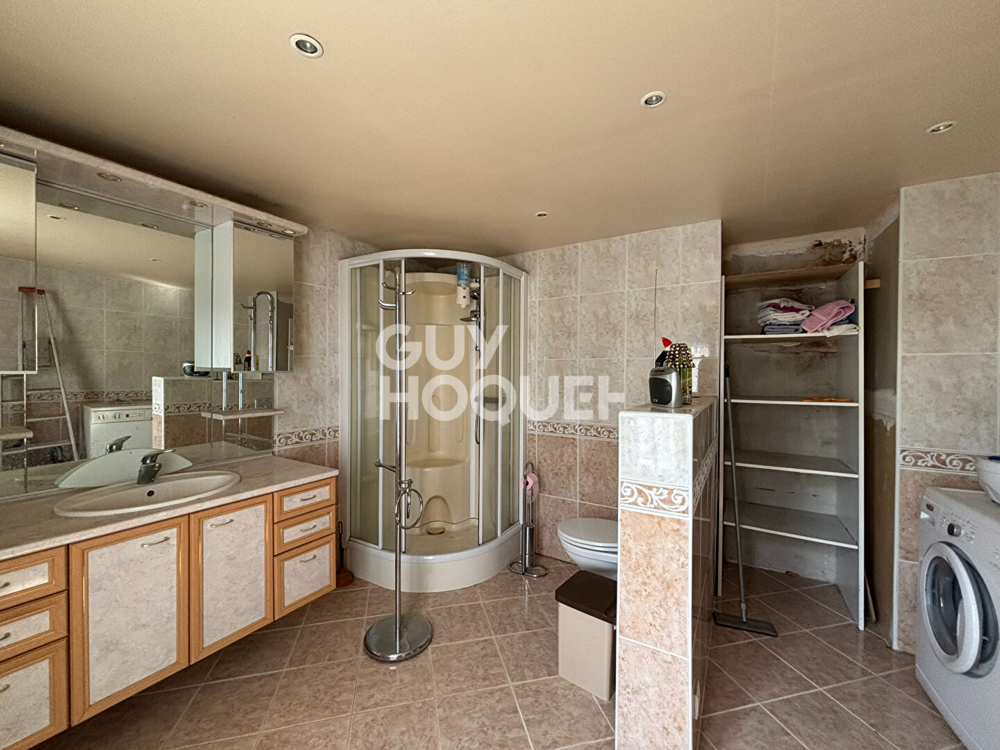 EXCLUSIVITE GUY HOQUET