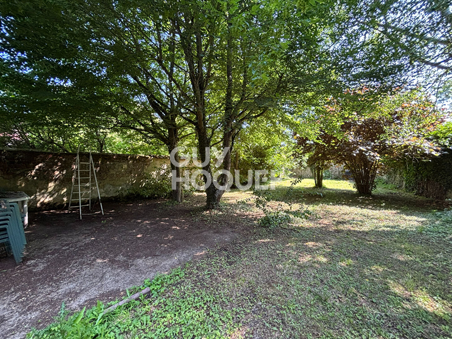 EXCLUSIVITE GUY HOQUET