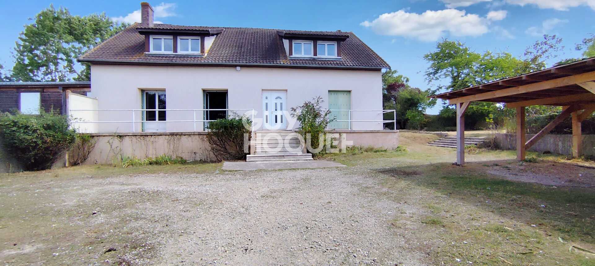 Ensemble immobilier proche N154