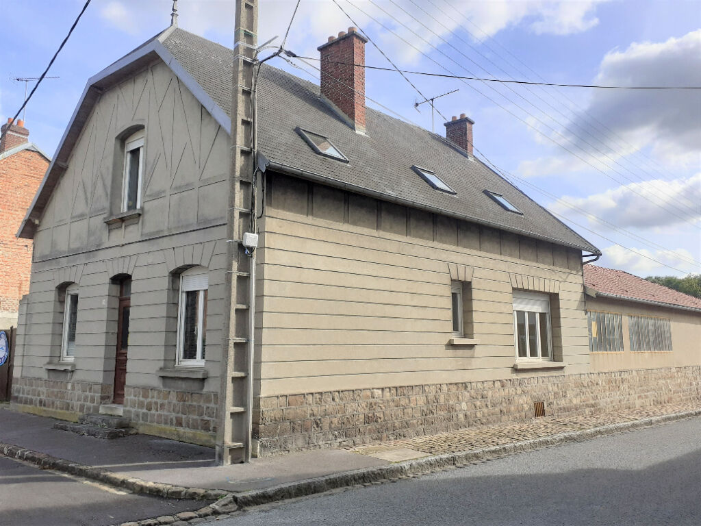 À vendre, maison d'environ 155 m², 6 pièces à PERONNE (80200).