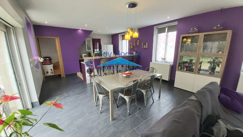 Maison d'environ 115 m² à vendre sur l'axe PERONNE-BAPAUME (80200).