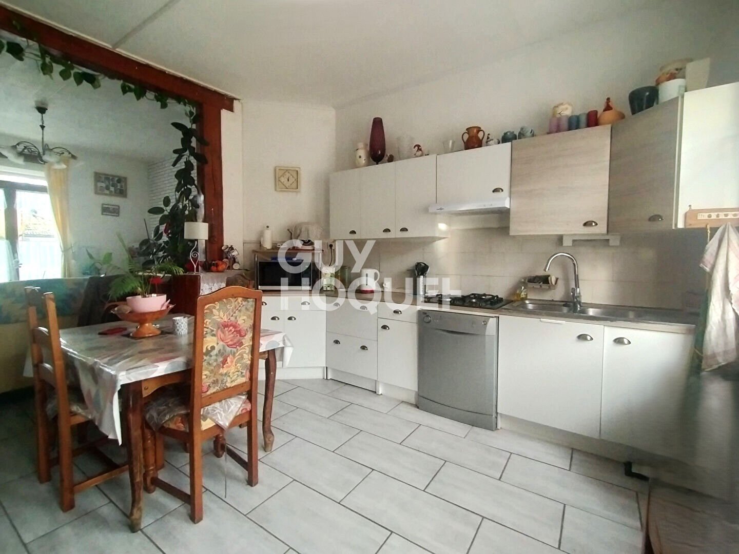 Maison de ville à vendre à PÉRONNE (80200), avec jardin, 4 chambres et 2 garages