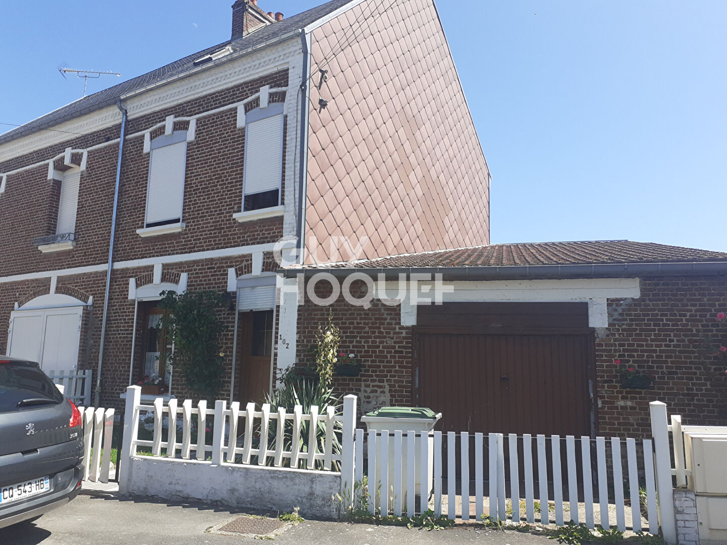 Maison de ville à vendre à PÉRONNE (80200), avec jardin, 4 chambres et 2 garages