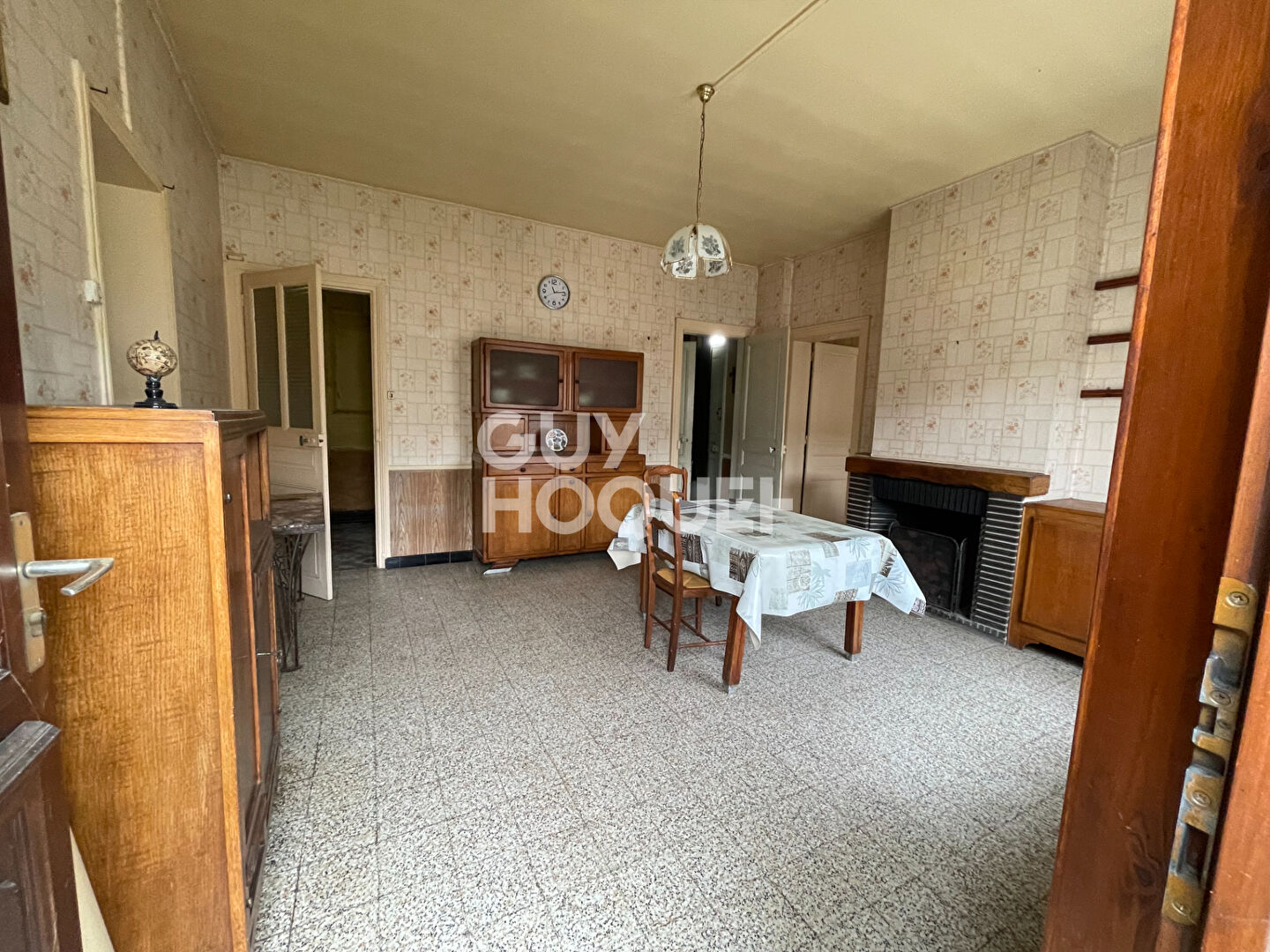 Corps de ferme à vendre avec granges à PÉRONNE (80200)