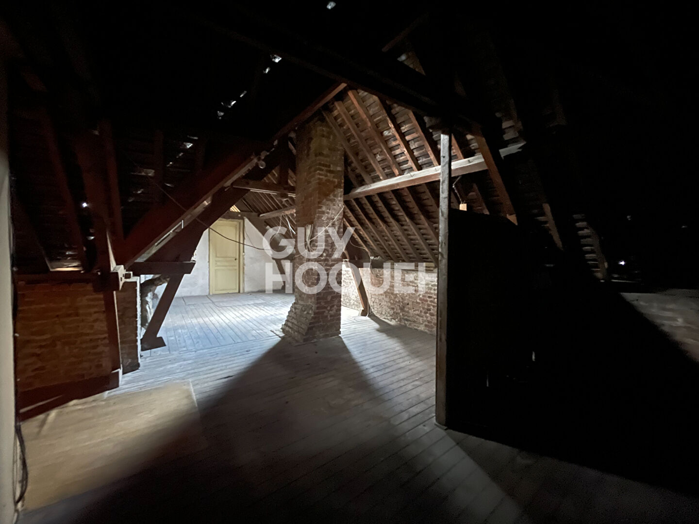 Corps de ferme à vendre avec granges à PÉRONNE (80200)