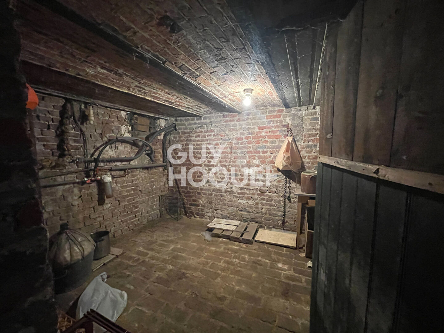 Corps de ferme à vendre avec granges à PÉRONNE (80200)