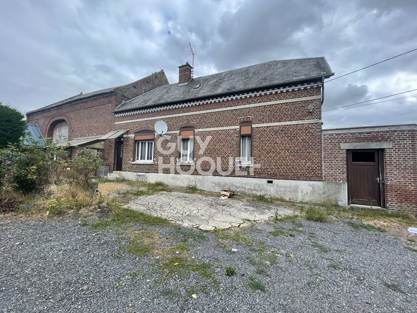 Corps de ferme à vendre avec granges à PÉRONNE (80200)