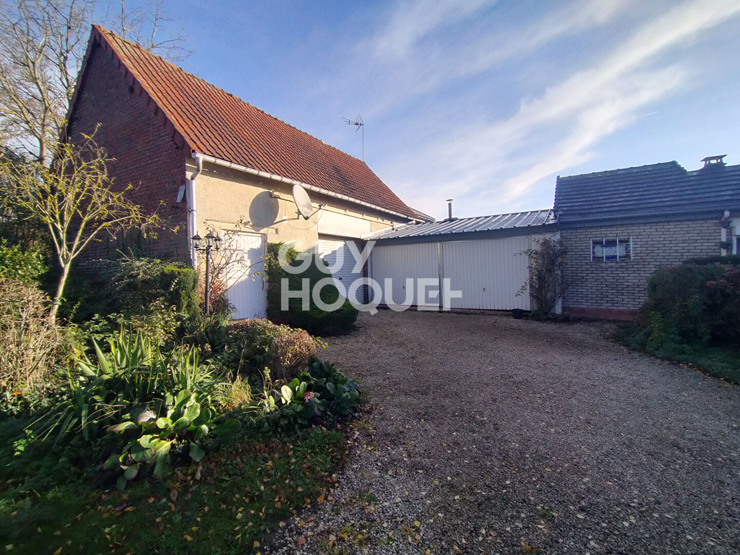 Maison à vendre à Péronne - 6 pièces, 5 chambres, terrain de 2035 m²