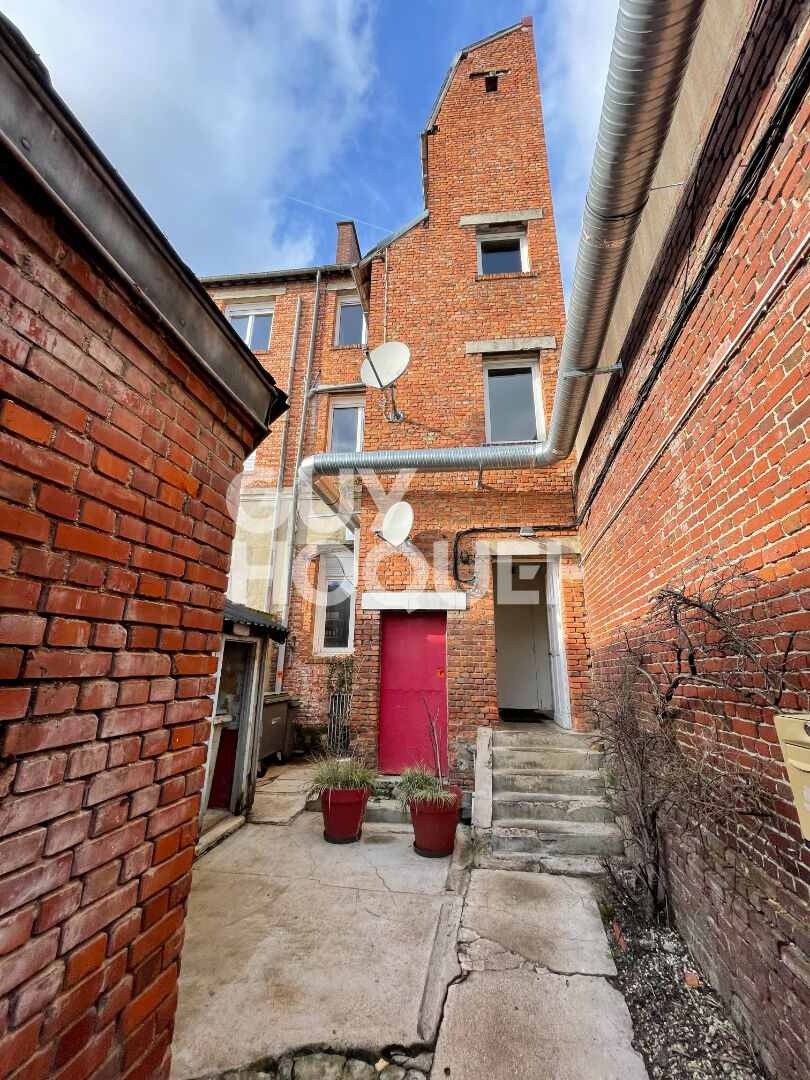 Immeuble de 4 lots en centre ville à vendre à PERONNE (80200)