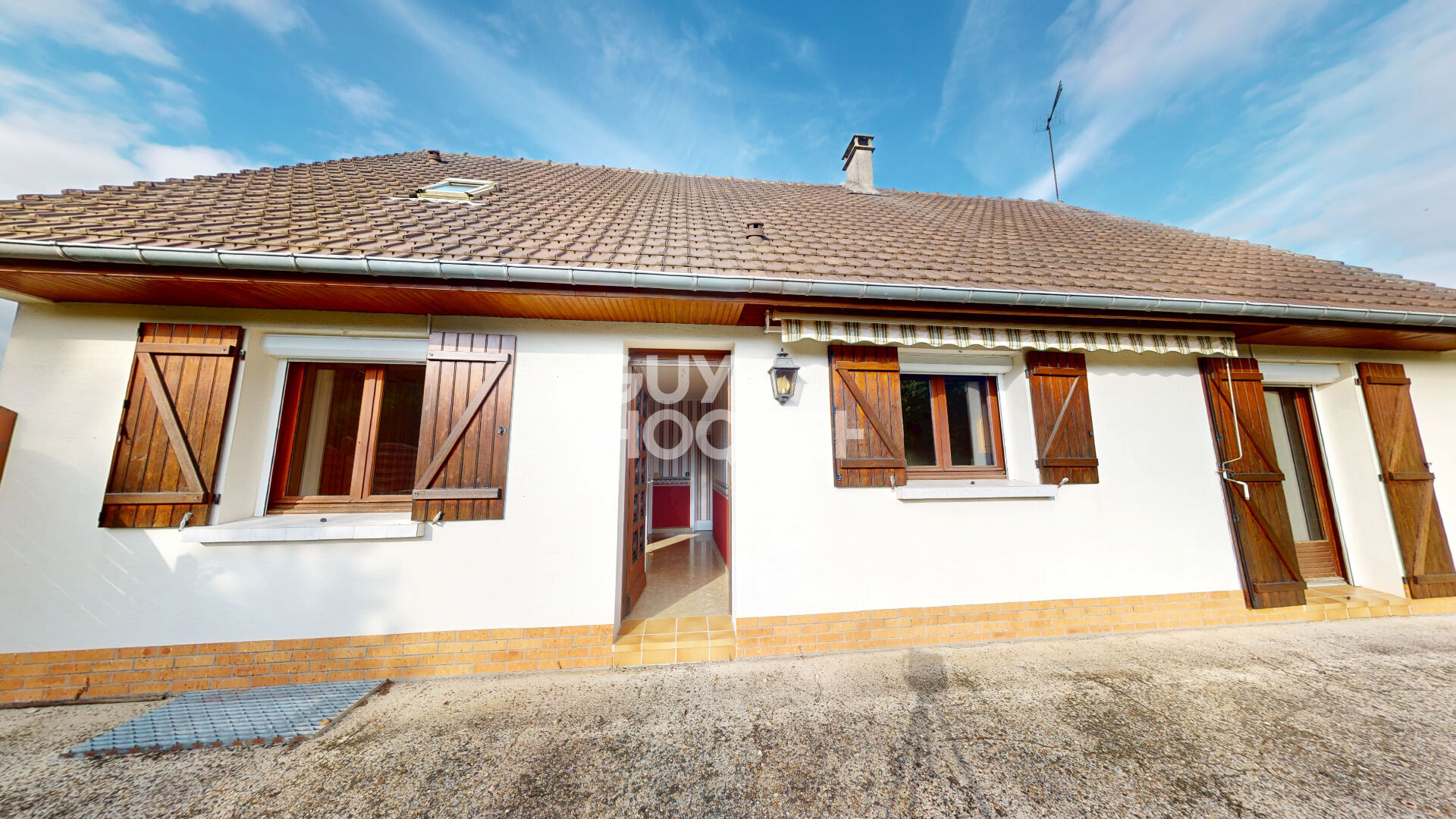 Pavillon individuel avec sous-sol total  à vendre à PÉRONNE (80200)