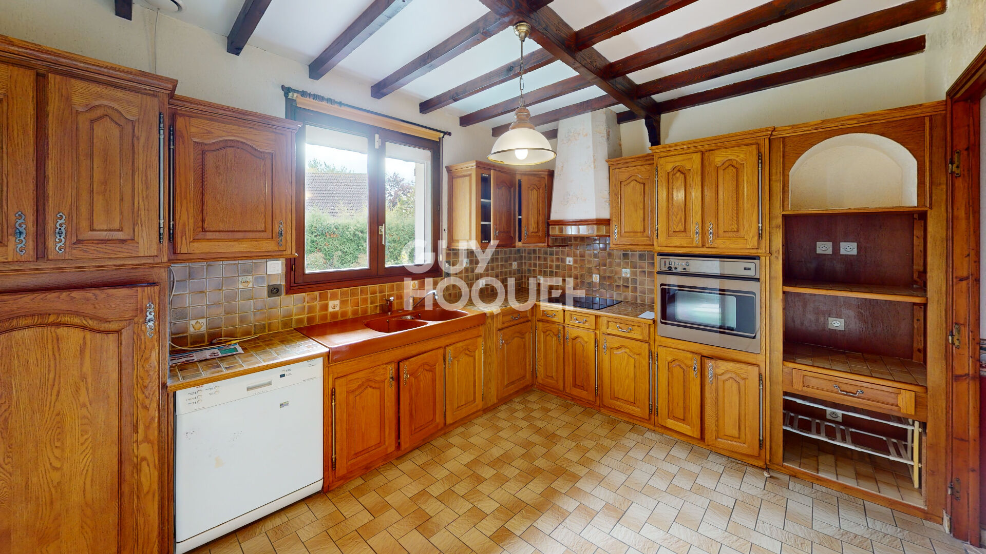 Pavillon individuel avec sous-sol total  à vendre à PÉRONNE (80200)