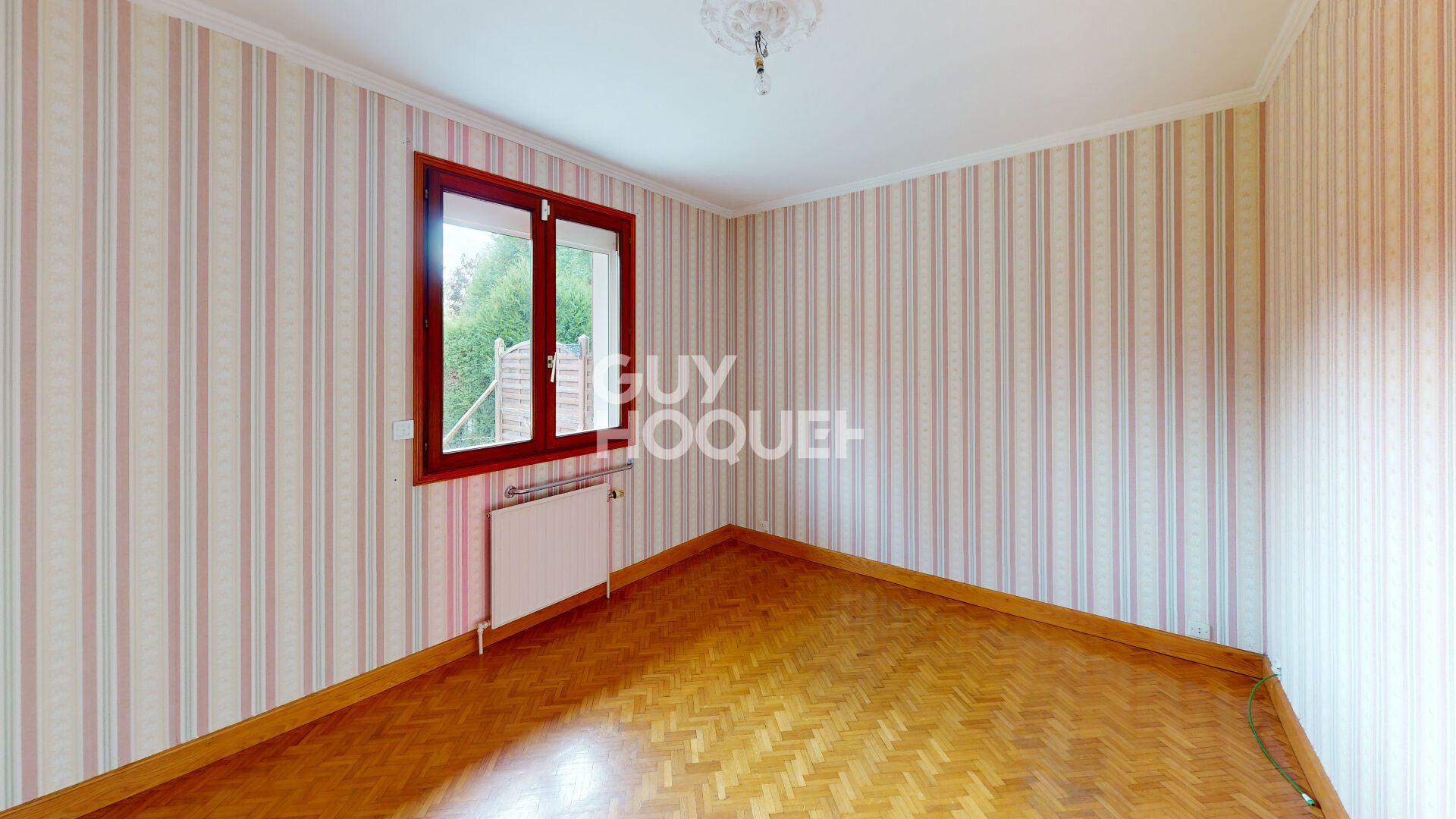 Pavillon individuel avec sous-sol total  à vendre à PÉRONNE (80200)