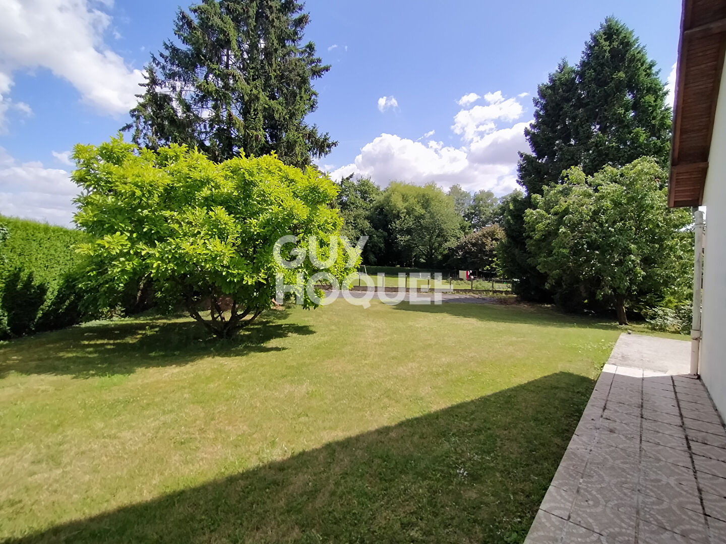 Pavillon individuel avec sous-sol total  à vendre à PÉRONNE (80200)