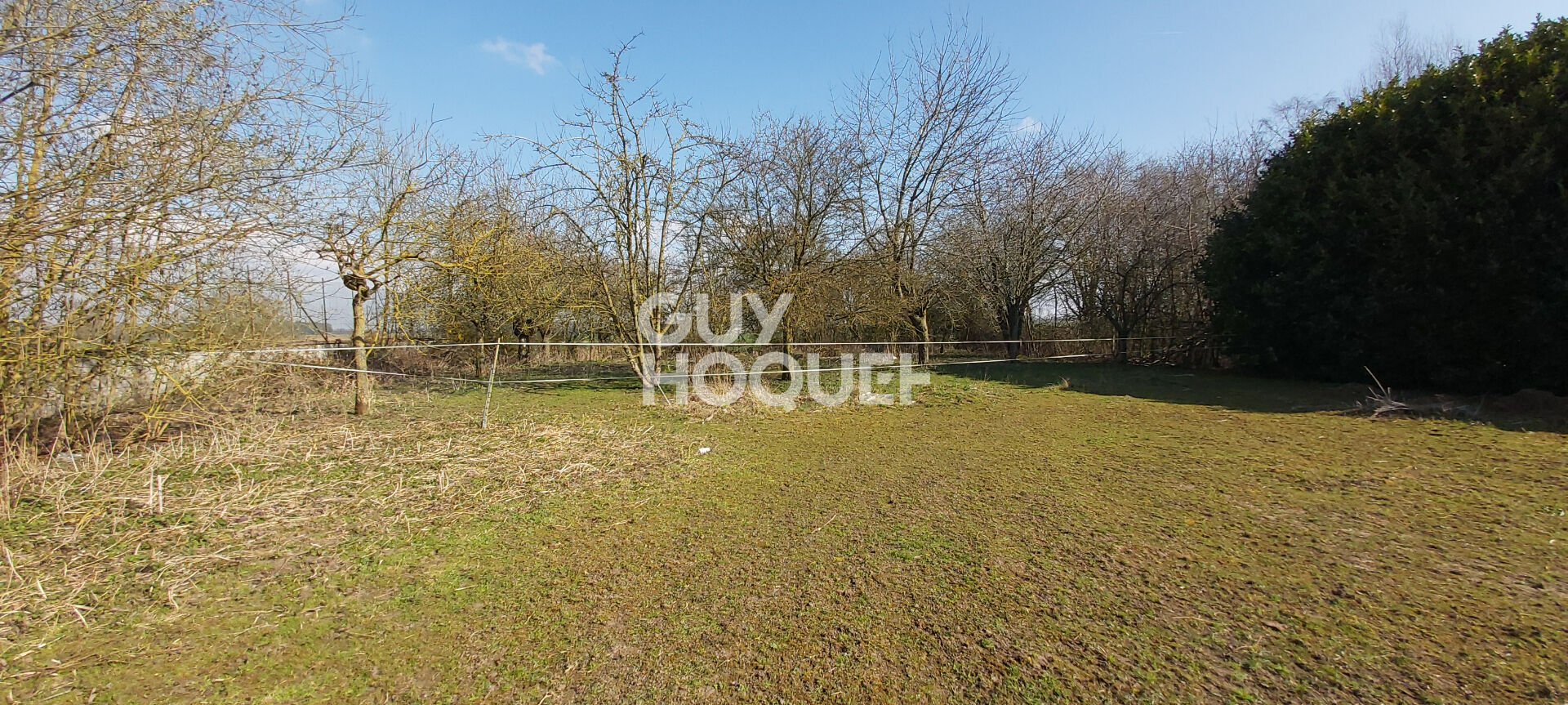 Terrain de 4110 m² à vendre à PÉRONNE (80200).