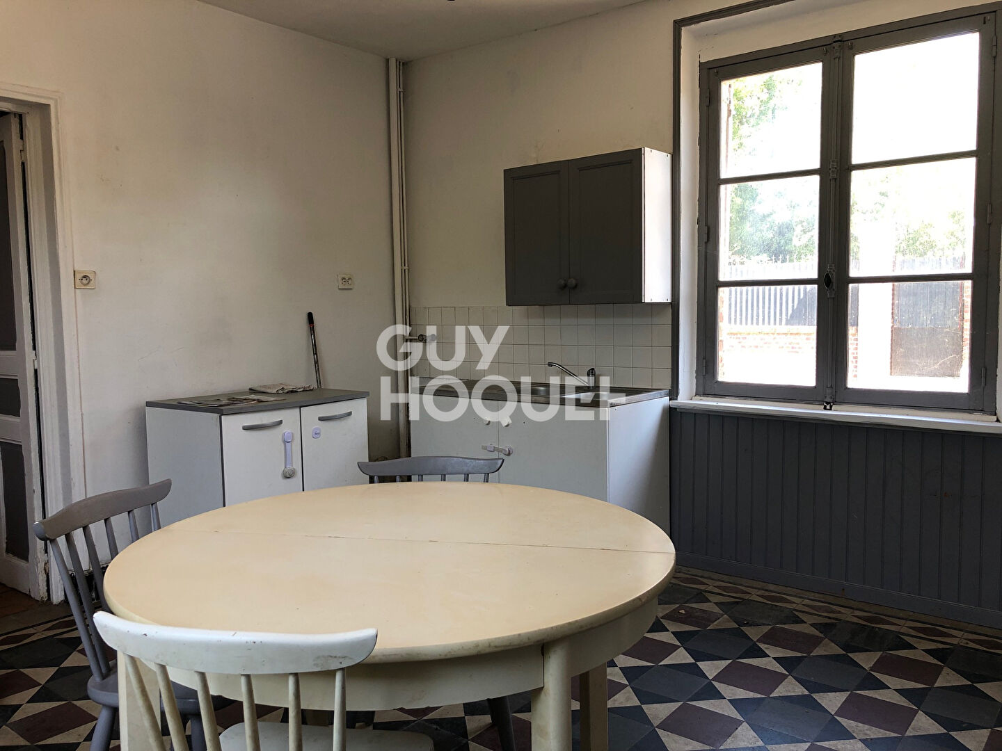 Charmante maison à vendre à PÉRONNE (80200).