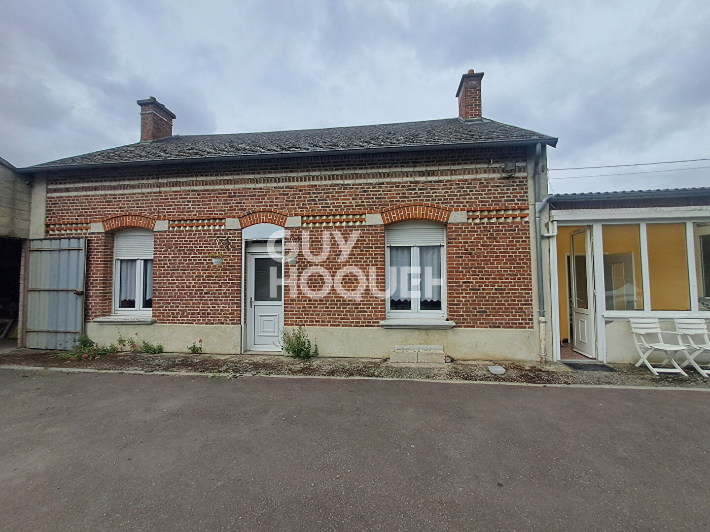 Maison Péronne 5 pièce(s) avec local professionnel.