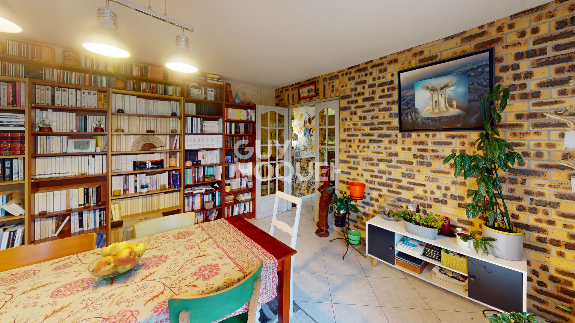 Charmante Maison à Vendre  - 7 Pièces avec Jardin et Garage !