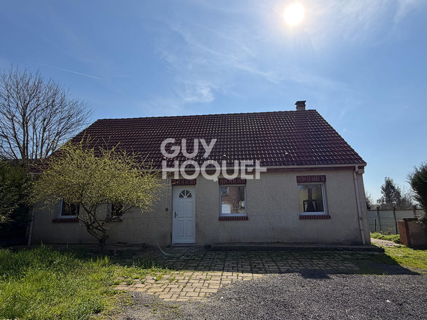 Pavillon de plain pied , 3 chambres, à vendre à PERONNE (80200).