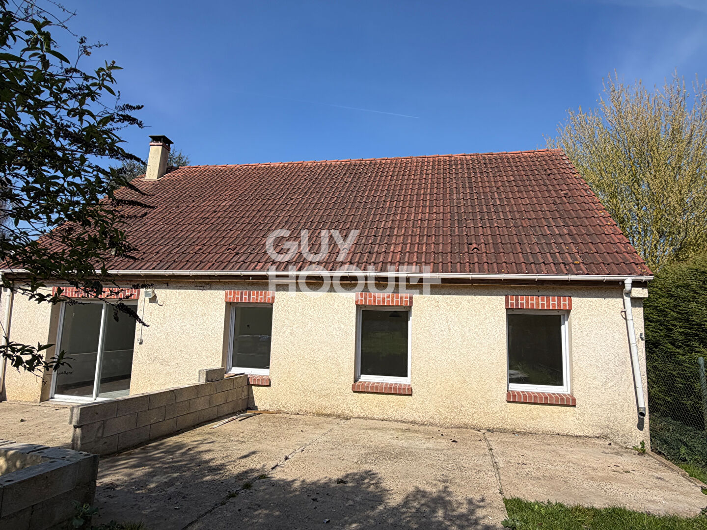 Pavillon de plain pied , 3 chambres, à vendre à PERONNE (80200).